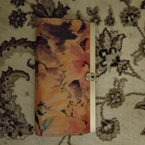 Patricia Nash wallet